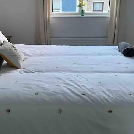 Bumblebee Holiday home *