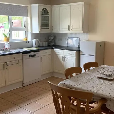 بيت للعطل Bumblebee *